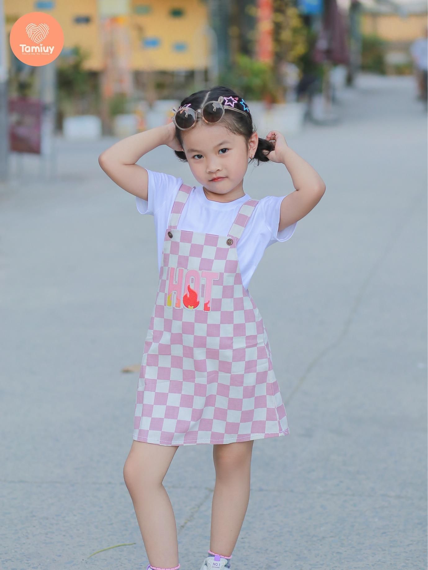  Tamiuy Yếm Caro Tamiuy Đính Chữ Hot Chất Liệu Cotton Cao Cấp Dành Cho Bé Năng Động 1-10 Tuổi 