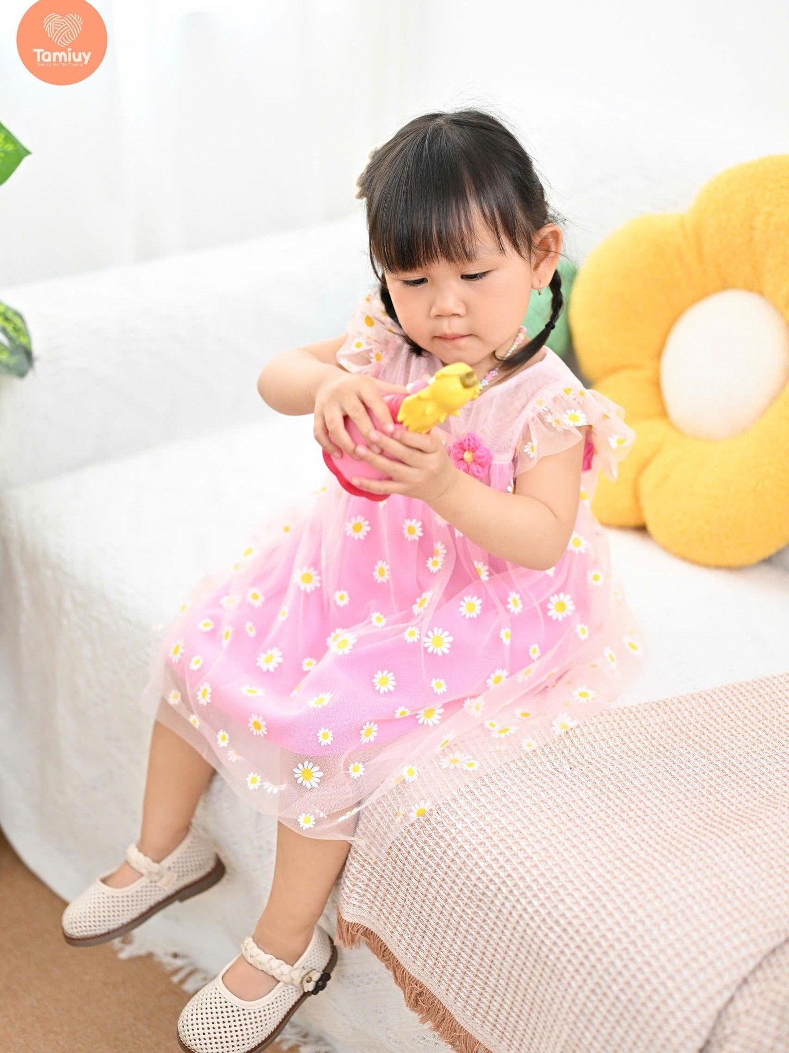  Đầm Xòe Công Chúa Tamiuy  Vải Lưới Hoa Cúc Cho Bé Gái Từ 10-38 kg 