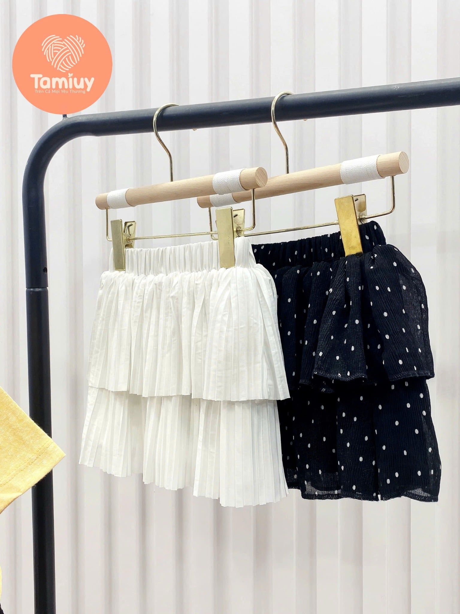  Tamiuy- Set Thiết Kế Bé Gái Áo Polo Cổ Trụ Năng Động Thể Thao Phối Chân Váy 