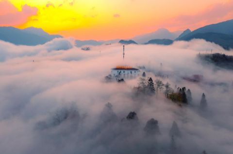 6-Day Northern Vietnam Tour: Sapa, Hanoi, Ha Long & Ninh Binh Exploration - Silkpath Sapa Hotel or similar - (SPH6A)