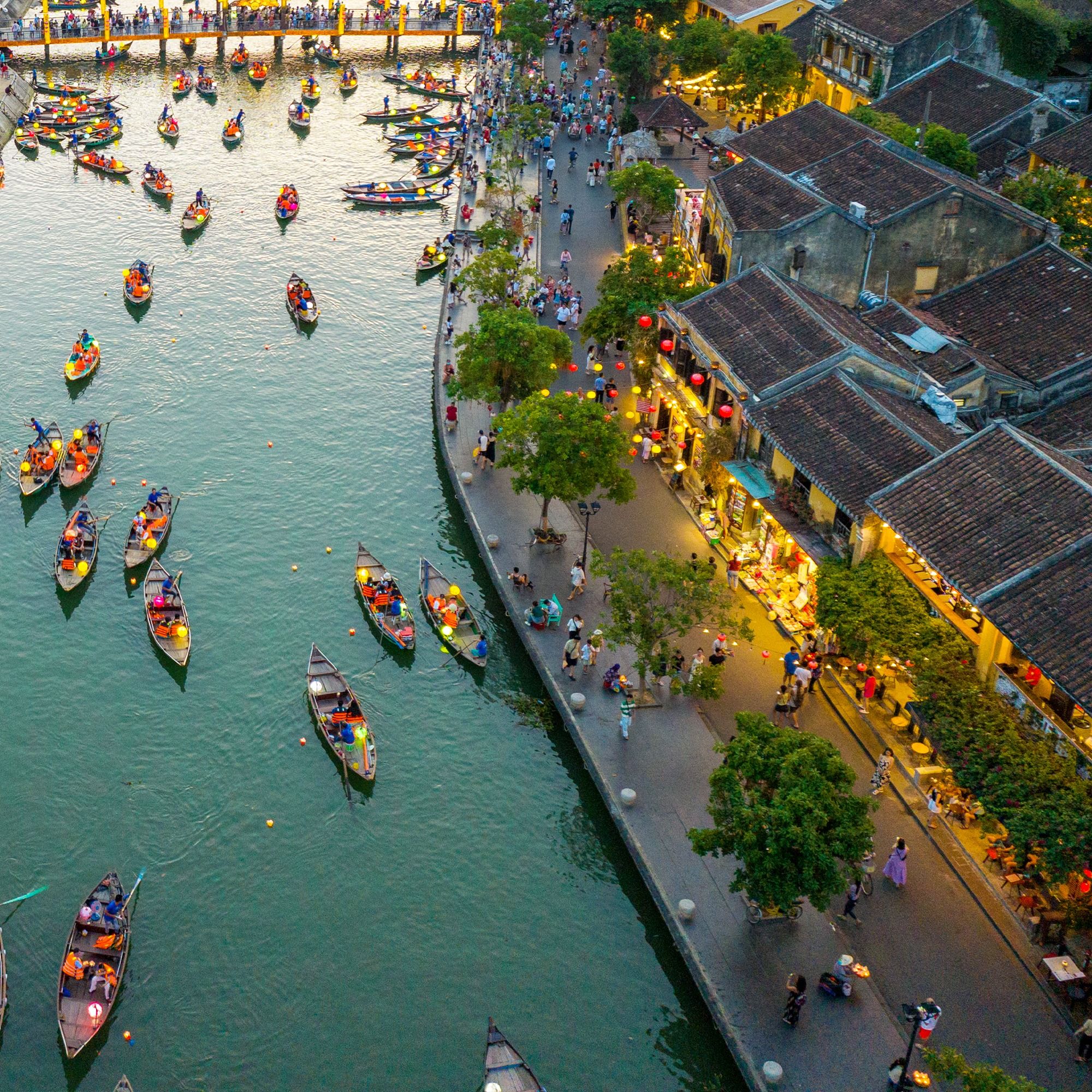 DANANG - HOIAN 4D 峴港 會安~ 四日遊 (A)