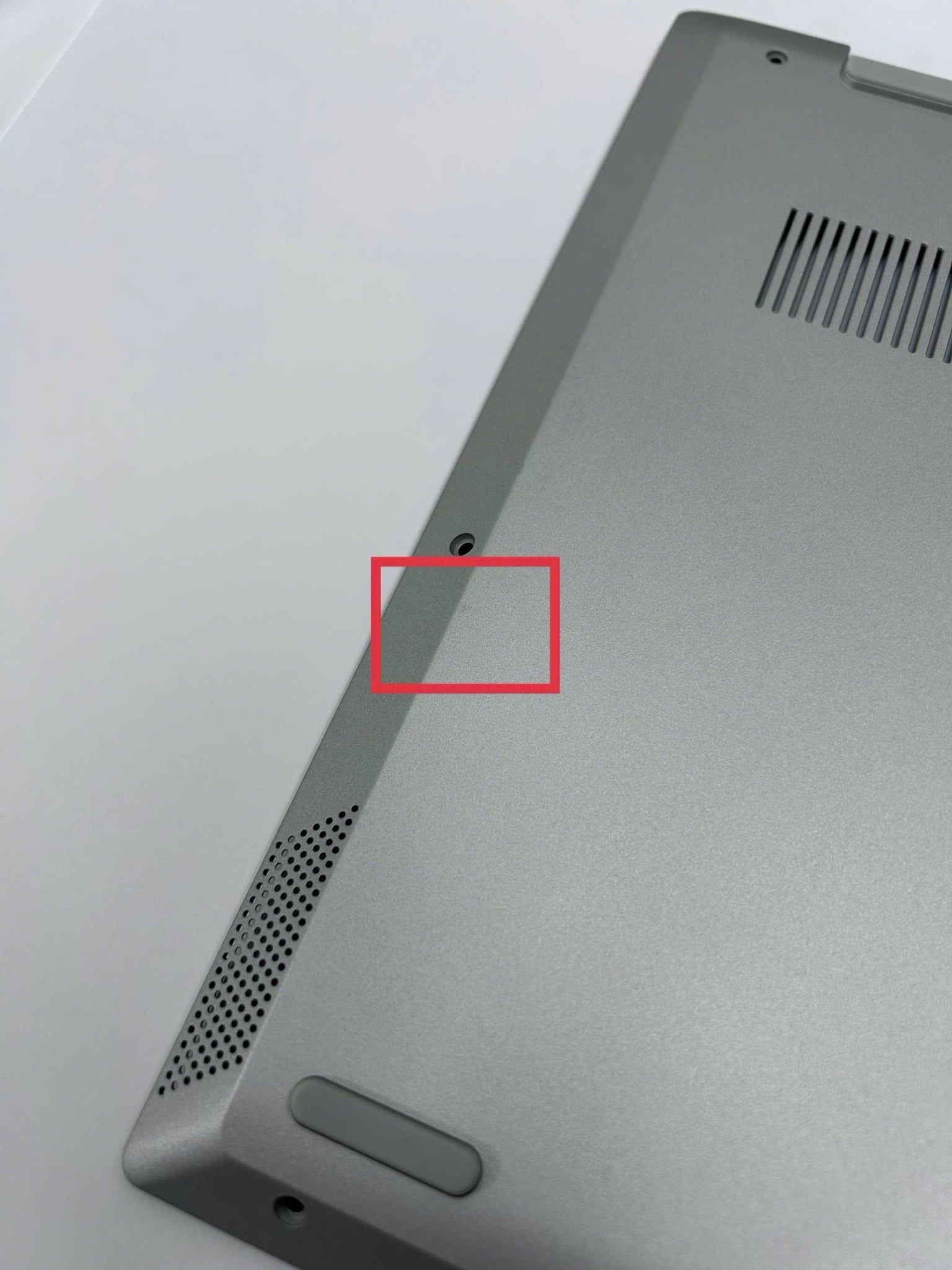  Vỏ D Lenovo IdeaPad S340 15IWL AP2GC000310 Bạc Nhựa Đế cao su & S340 15AP (ORG -) 