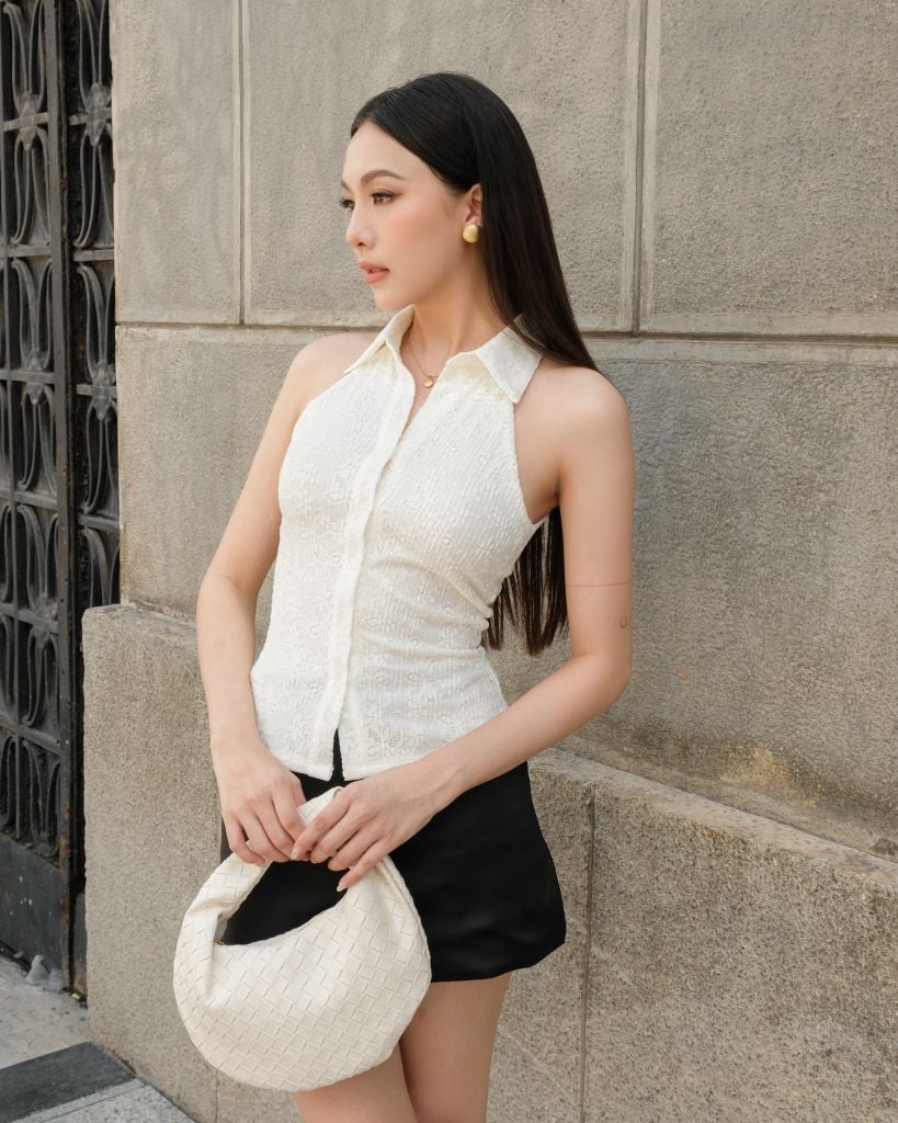 Áo Nữ OREND Cổ Sơ Mi Sát Nách Ren Hoa Ôm Body GOÛT DE JUN
