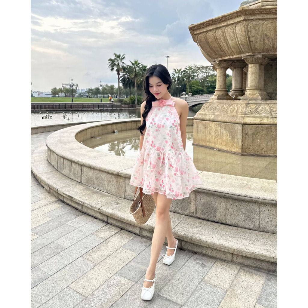 Đầm Voan Hoa Xoè Cổ Yếm Dễ Thương - GIRLY DRESS - GOÛT DE JUN