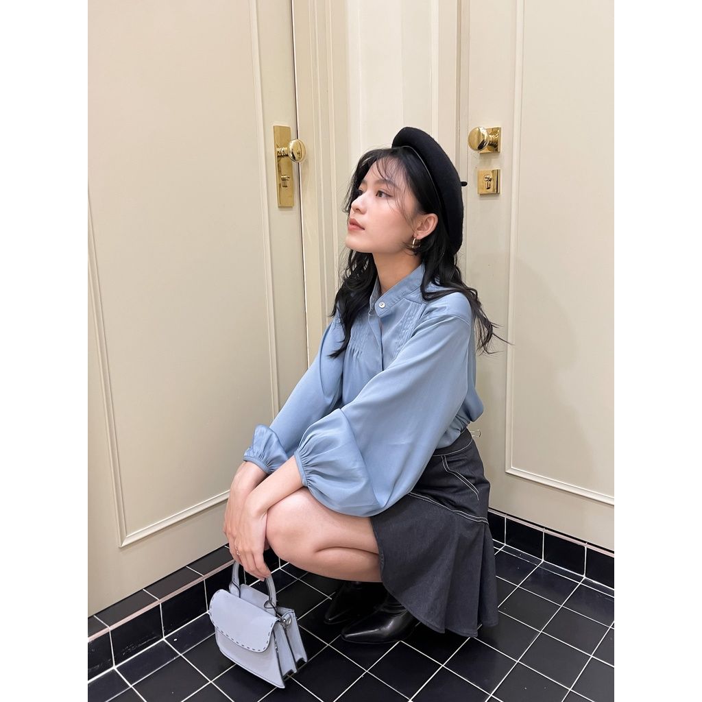 GOÛT DE JUN - Áo sơmi lụa cổ trụ may cách điệu - Tessa Shirt