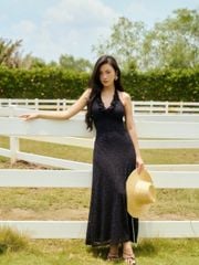 Đầm Nữ Naeris Dáng Dài Cổ Yếm Ôm Body Quyến Rũ GOÛT DE JUN