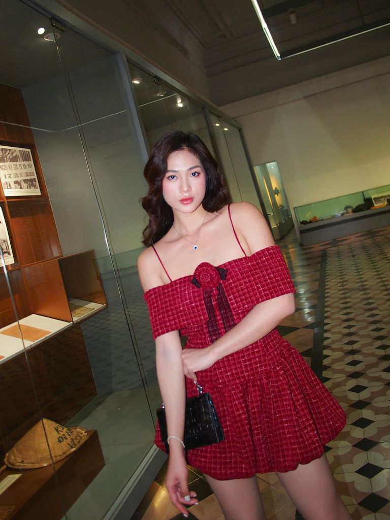 Đầm Nữ Mini Trễ Vai Form Bí Chất Liệu Tweed Sang Trọng - LIURI DRESS - GOÛT DE JUN