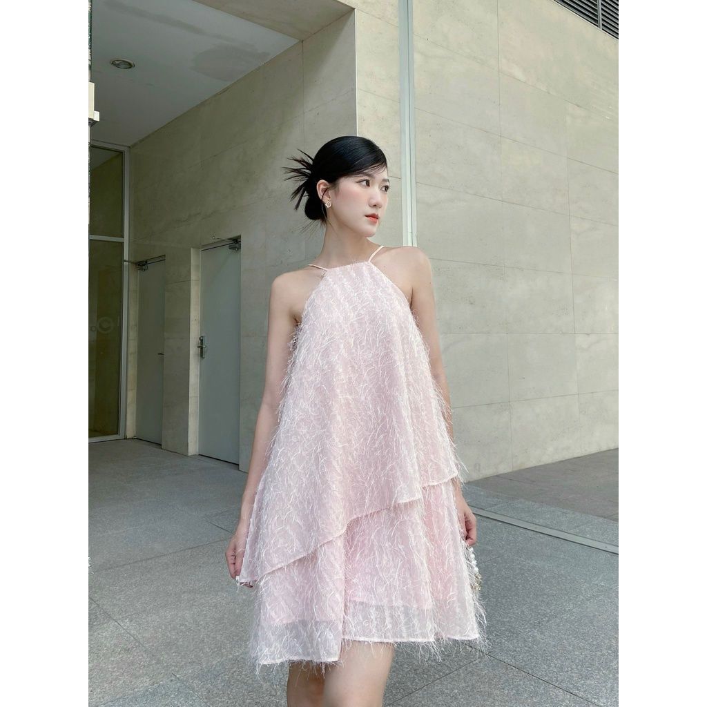 GOÛT DE JUN - Đầm nữ thiết kể cổ yếm phối lông vũ - LOLA DRESS