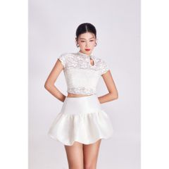 Áo Croptop Tay Ngắn Thiết Kế Ren Hoa Hot Trend - TYRA TOP - GOÛT DE JUN