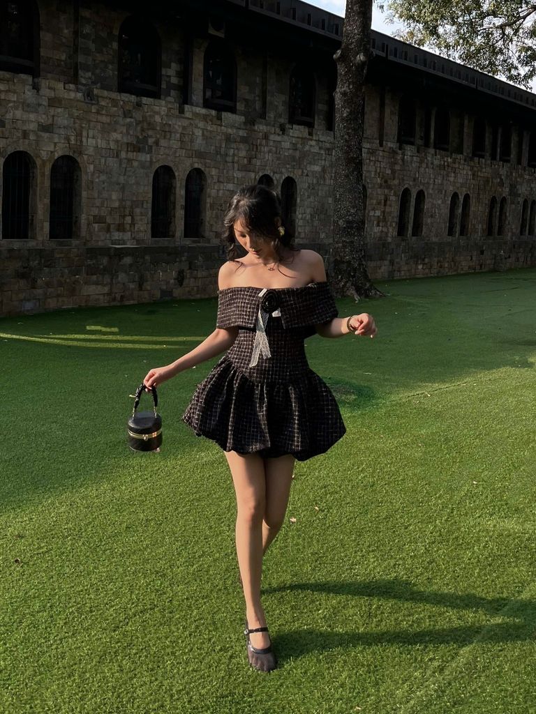 Đầm Nữ Mini Trễ Vai Form Bí Chất Liệu Tweed Sang Trọng - LIURI DRESS - GOÛT DE JUN