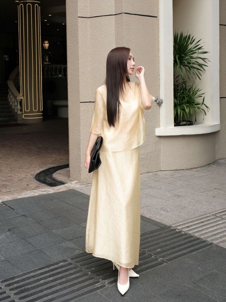 GOUT DE JUN Set Lụa Áo Tay Lửng Phối Chân Váy Suông FAMIS SET Thanh Lịch Sang Trọng FGBA2607063