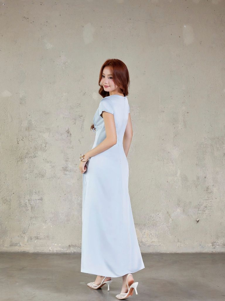 Đầm Nữ WISREN Cổ V Chất Lụa Mịn Sang Trọng GOÛT DE JUN