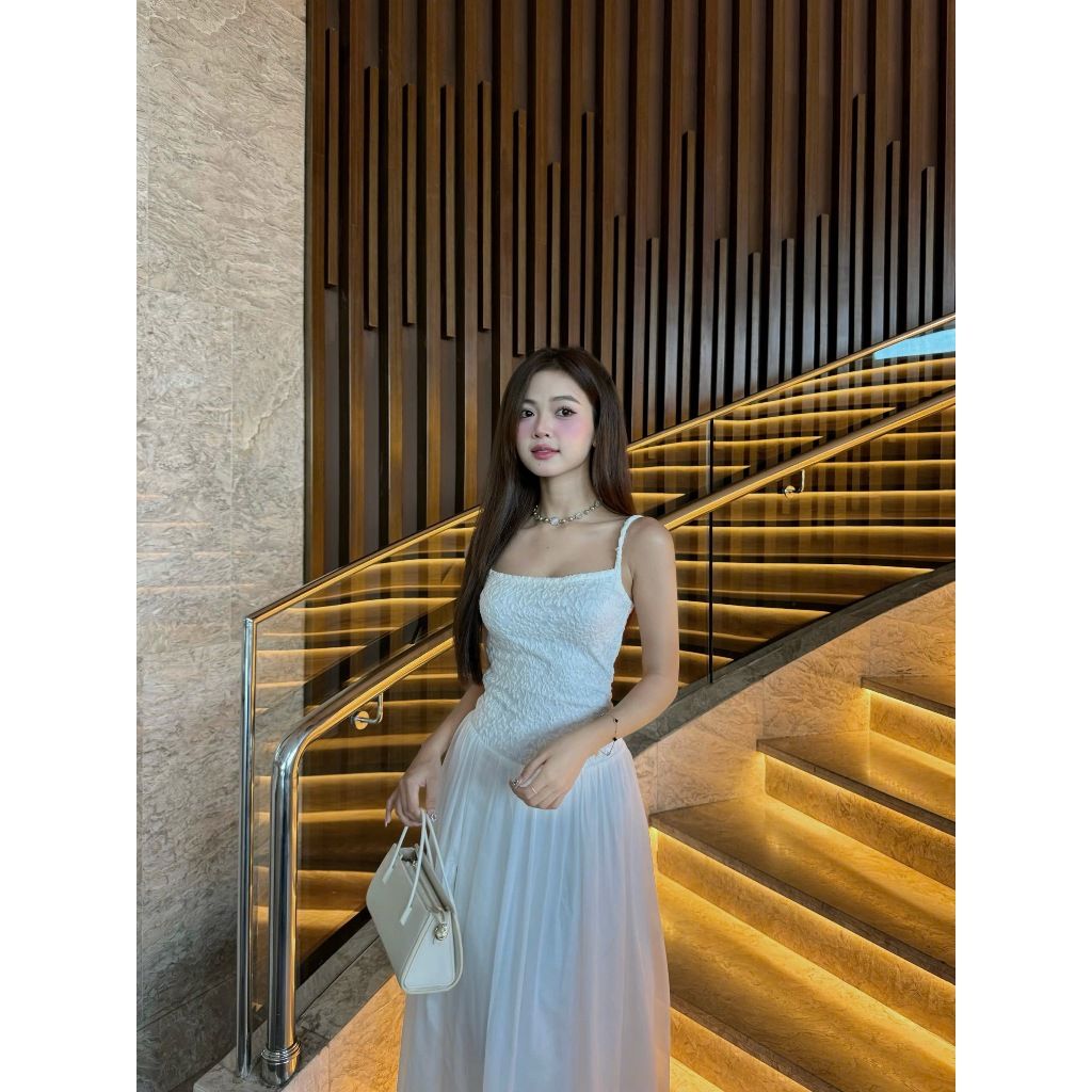 Đầm Nữ Đi Tiệc Hai Dây Xẻ Tà Phối Ren Hoa Sang Trọng   - EMIL DRESS - GOÛT DE JUN