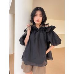 GOÛT DE JUN - Áo trễ vai tay bồng đen - Maris Top