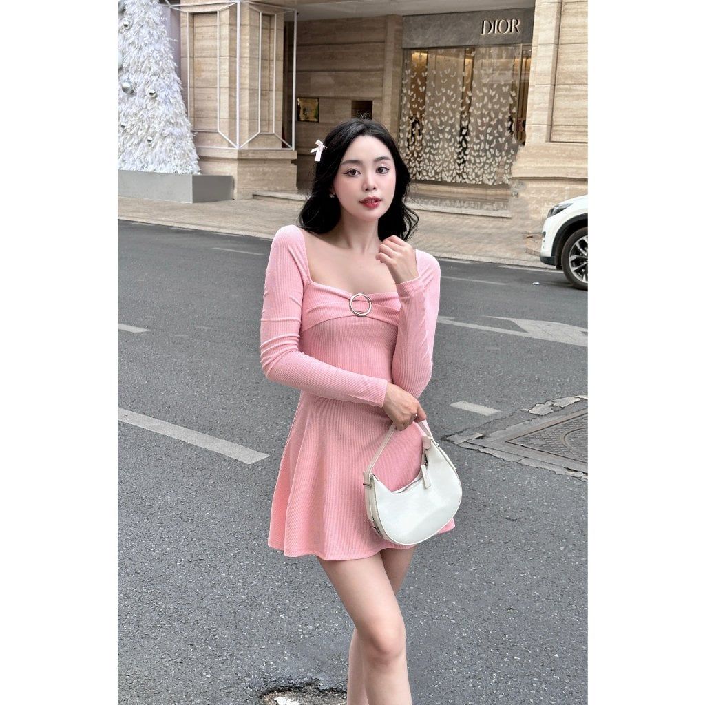 Đầm Body Nữ Tay Dài Cổ Vuông Tôn Dáng Năng Động - GONA DRESS - GOÛT DE JUN