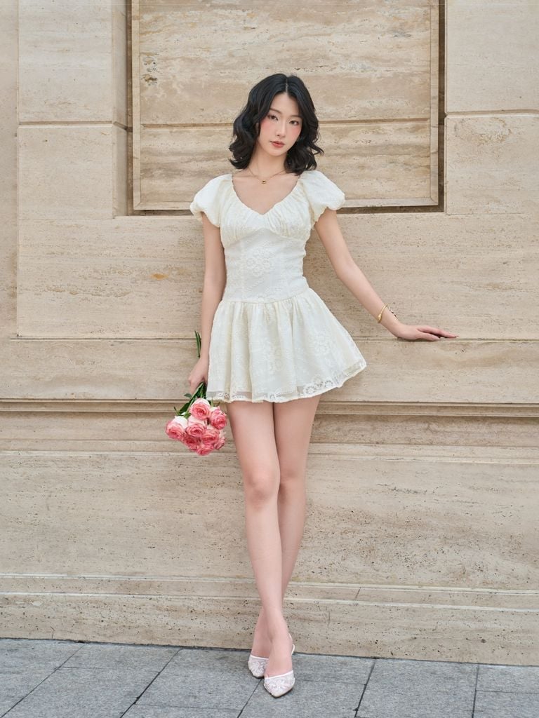 Đầm Nữ SIGHAL Cổ V Tay Phồng Dáng Xòe Nữ Tính GOÛT DE JUN