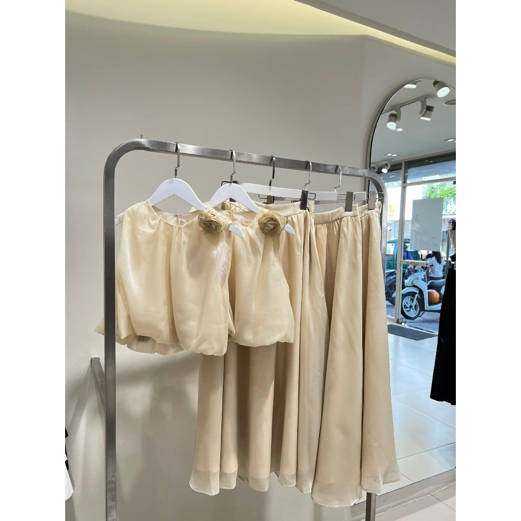 Set Áo Croptop Phối Chân Váy Dài Tơ Lụa Thanh Lịch (bán lẻ) - JIMIN SET - GOÛT DE JUN