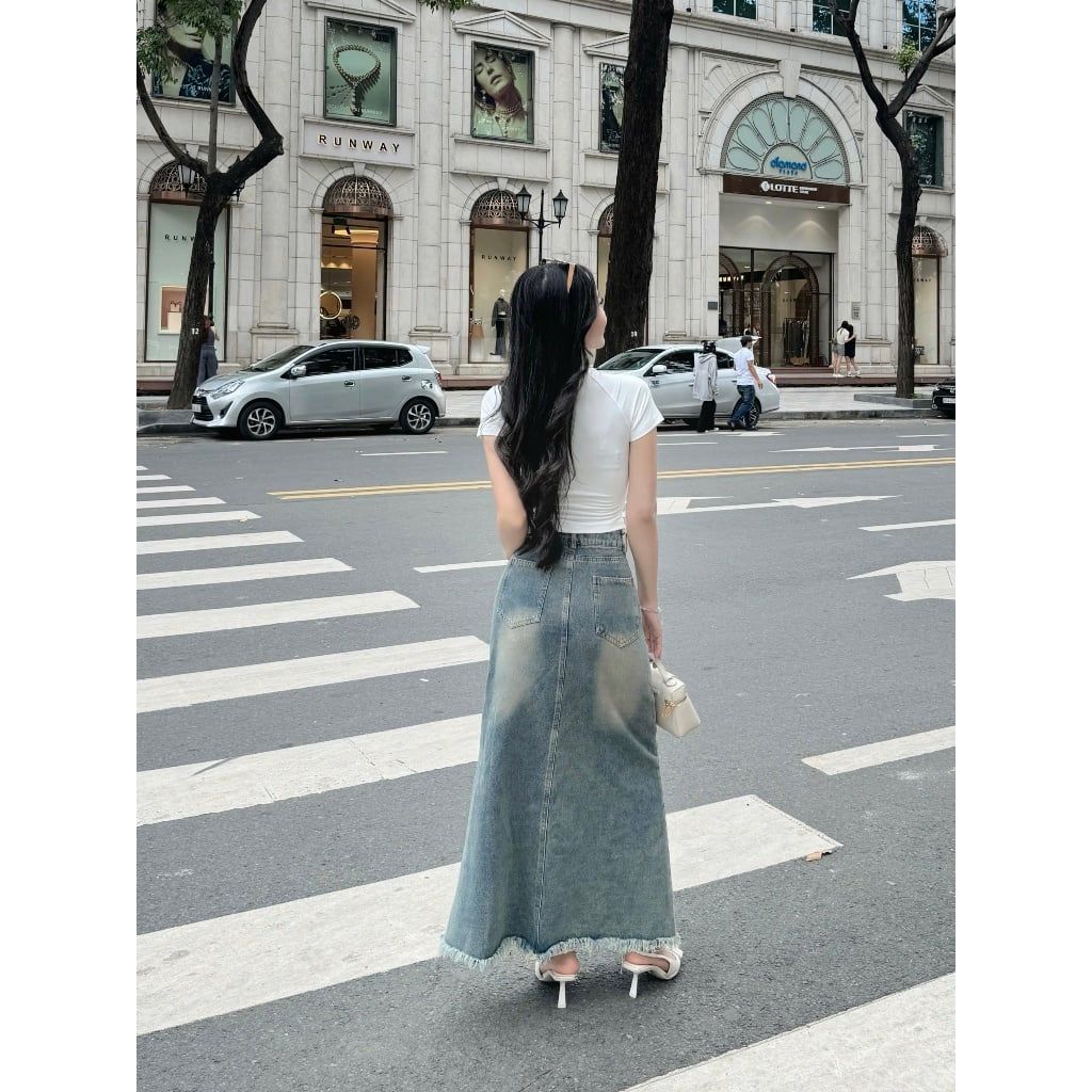 Chân Váy Jeans Nữ Dài Wash Màu Tua Rua Năng Động - DELLA SKIRT - GOÛT DE JUN