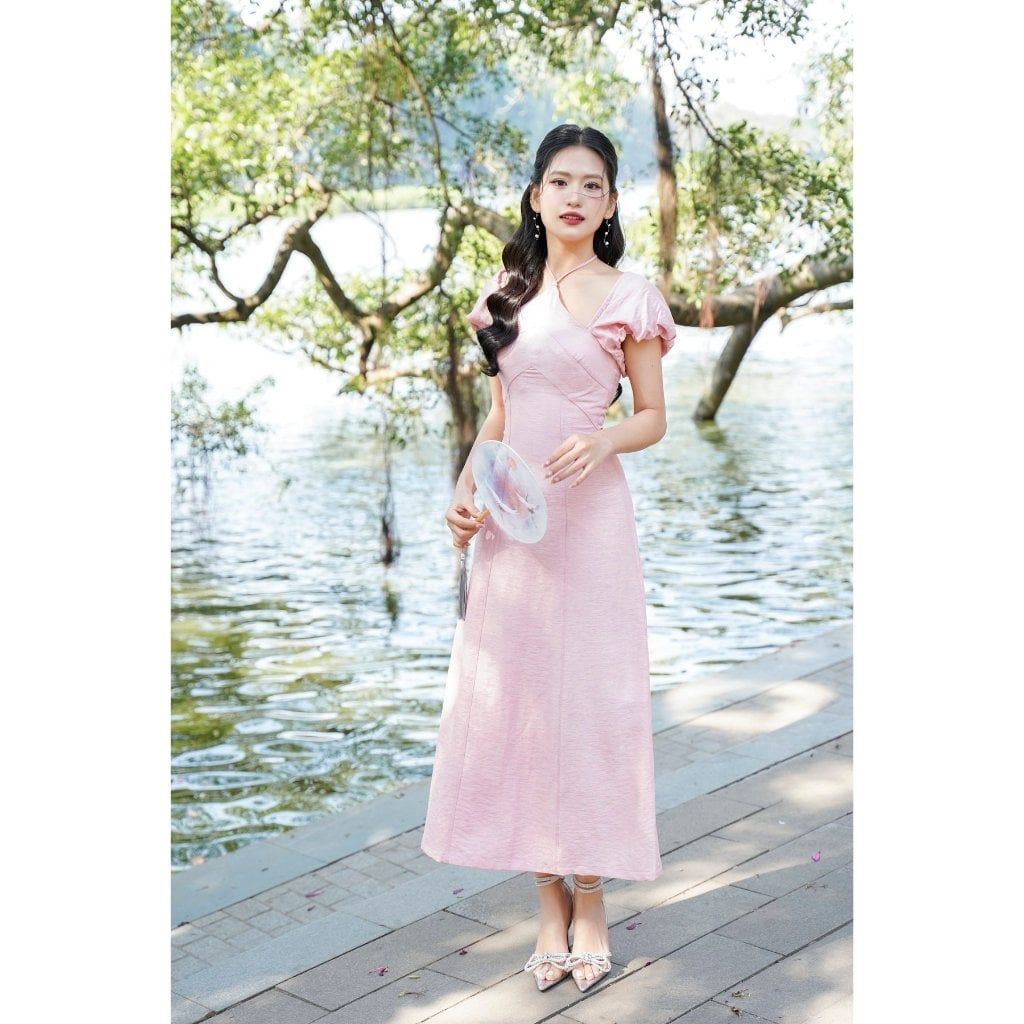 Đầm Nữ Dài Cổ Yếm Tay Phồng Phong Cách Thanh Lịch Cho Nữ - SUEDE DRESS - GOÛT DE JUN