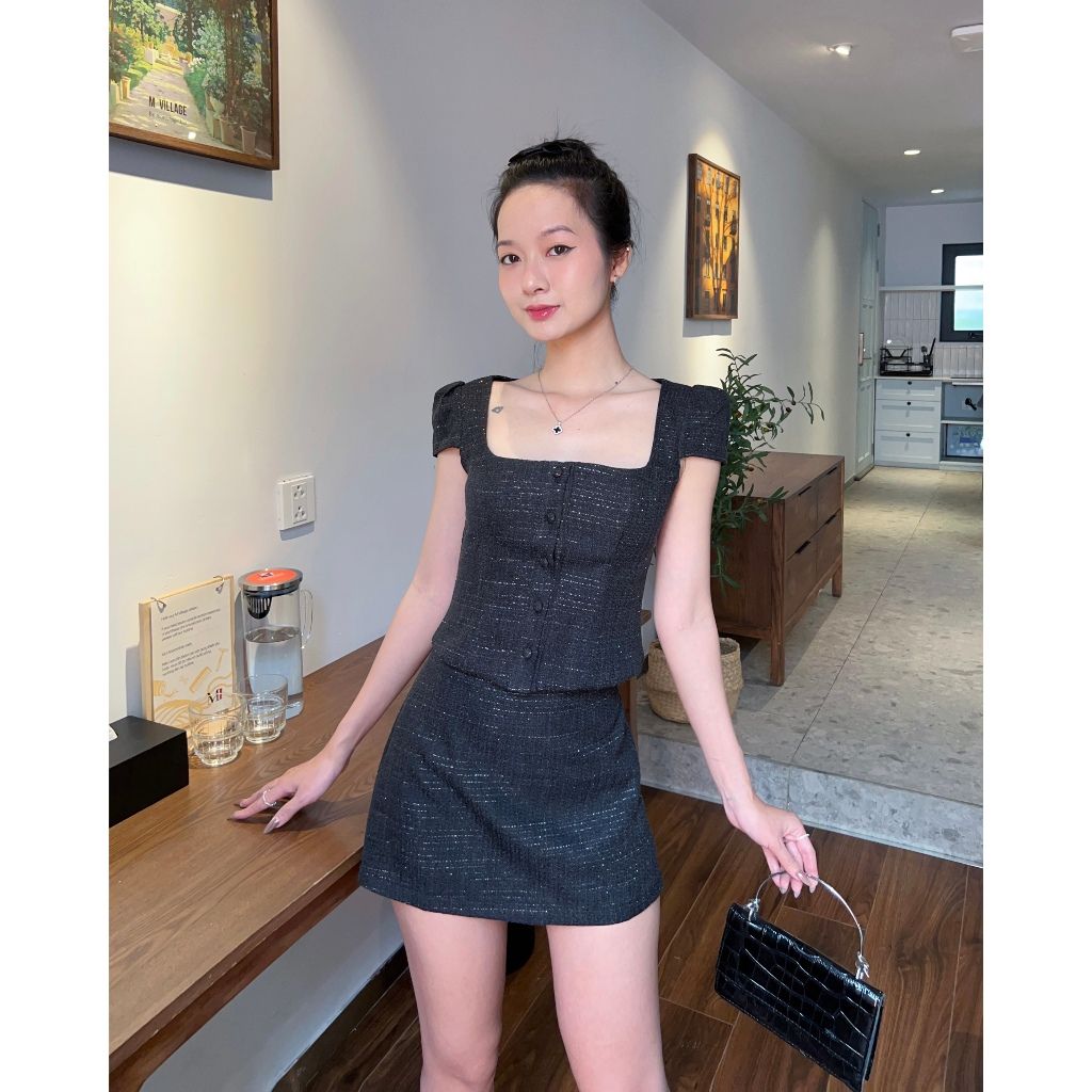 Set Áo Cổ Vuông Cánh Tiên Và Chân Váy Chữ A Chất Liệu Tweed Ánh Kim ( Bán Lẻ ) - REIKY SET - GOÛT DE JUN