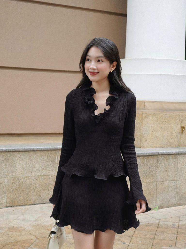 (Bán Lẻ) Set Nữ ORAITH Áo Cổ V Dài Tay Phối Bèo và Chân Váy Trơn Xòe Đơn Giản GOÛT DE JUN