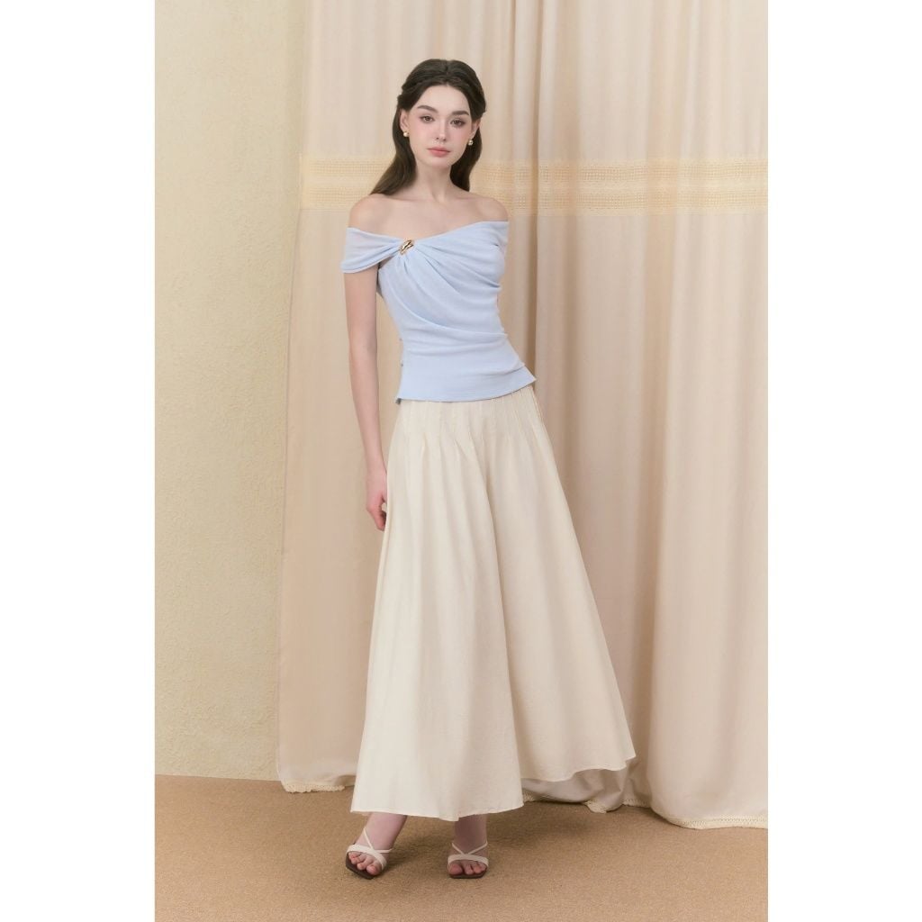 Áo Nữ KEYIN TOP Lệch Vai Phối Charm Vàng Cổ Điển GOUT DE JUN