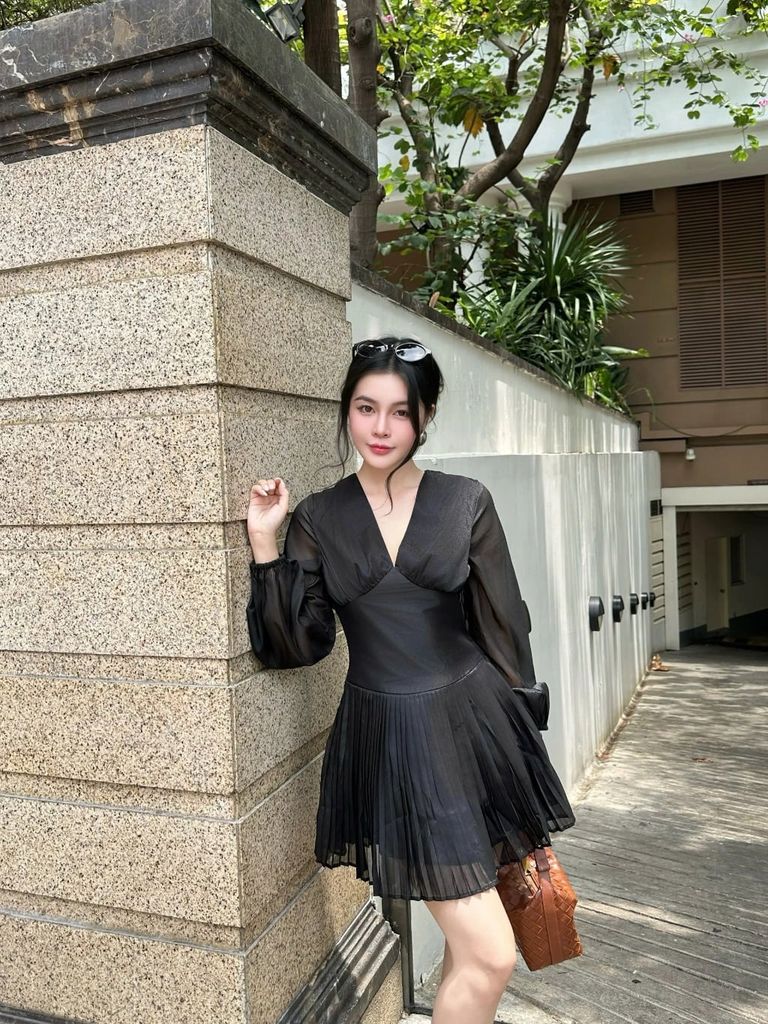 Đầm Nữ CHEIROS DRESS Cổ V Xếp Ly Dáng Xòe Tôn Eo Thanh Lịch GOUT DE JUN