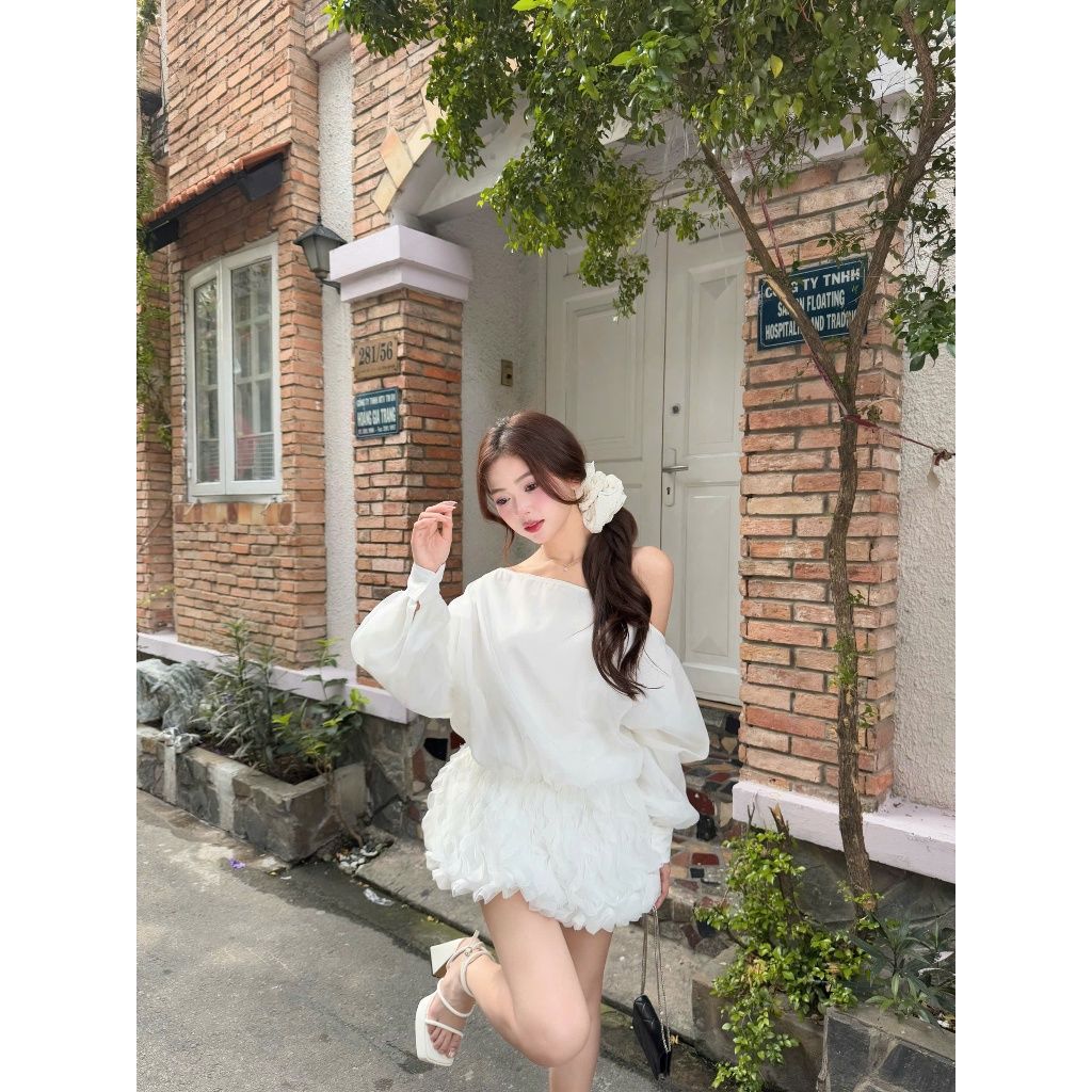 Đầm Trễ Vai Tay Dài Nhún Bèo Thiết Kế Bồng Bềnh - KARMA DRESS - GOÛT DE JUN