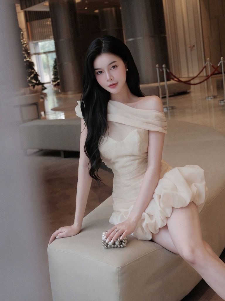 Đầm Nữ EPIPHY DRESS Trễ Vai Form  Bí Phồng Xòe Chất Voan Tiểu Thư Công Chúa GOUT DE JUN