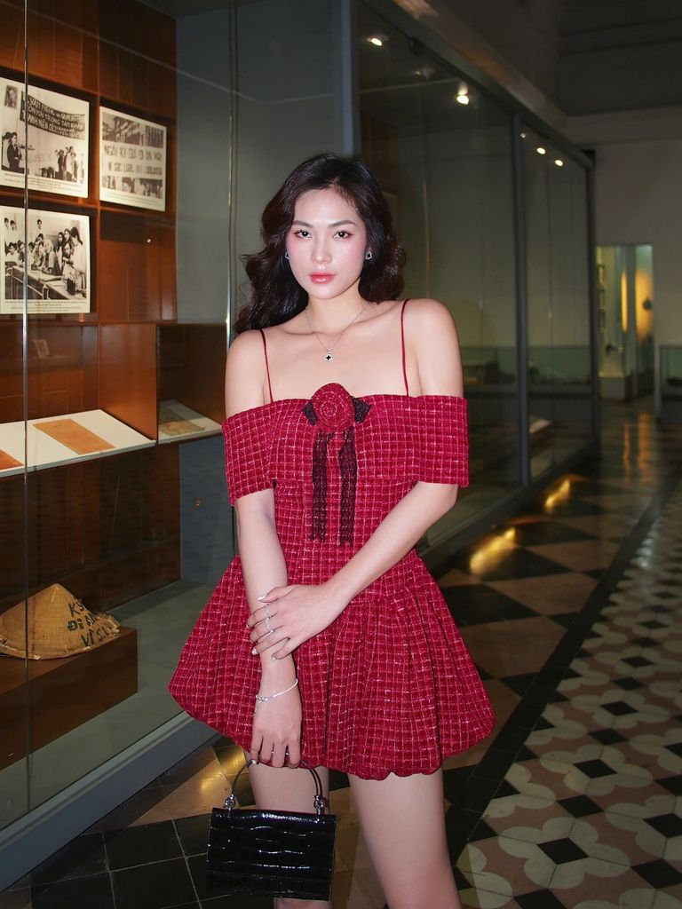 Đầm Nữ Mini Trễ Vai Form Bí Chất Liệu Tweed Sang Trọng - LIURI DRESS - GOÛT DE JUN