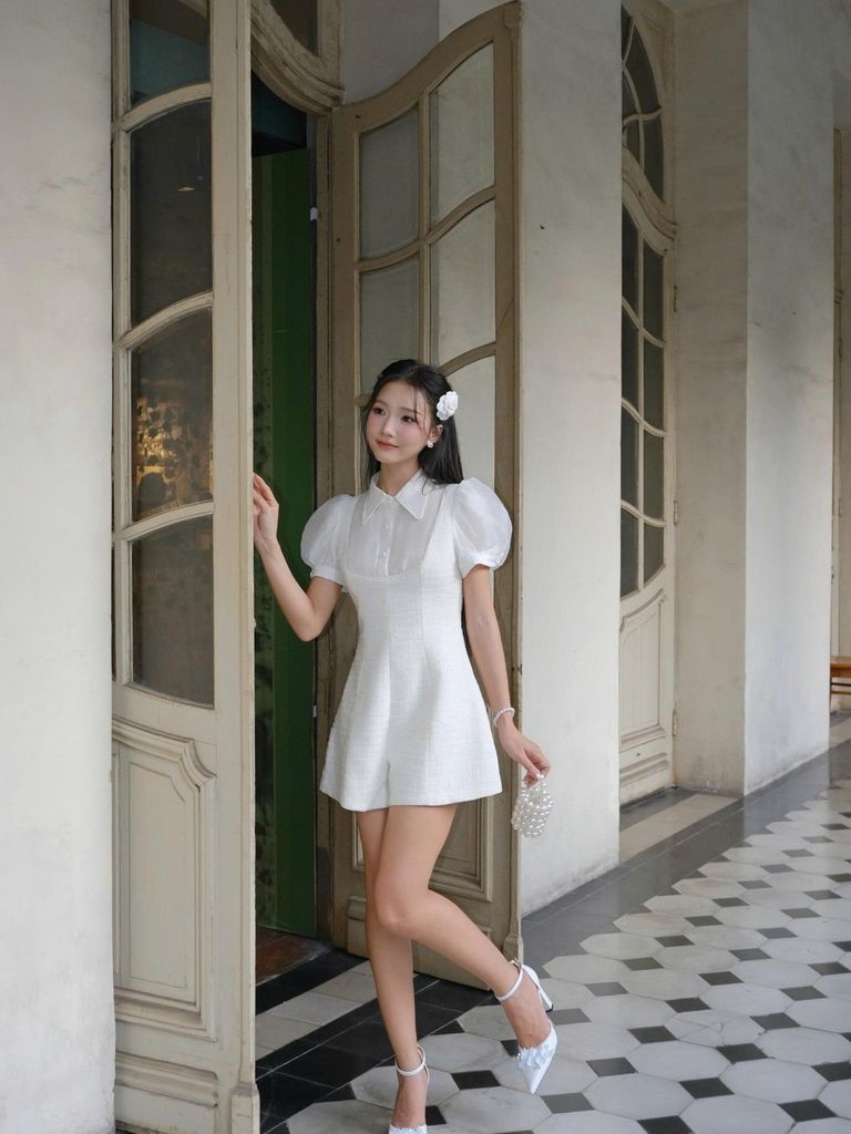 Bộ Jumps Nữ THIRASY Cổ Sơmi Dáng Ngắn Đính Cúc Tay Bồng Tiểu Thư GOÛT DE JUN