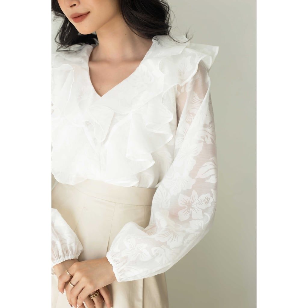 GOÛT DE JUN - Áo cổ bèo họa tiết hoa - Bito Top