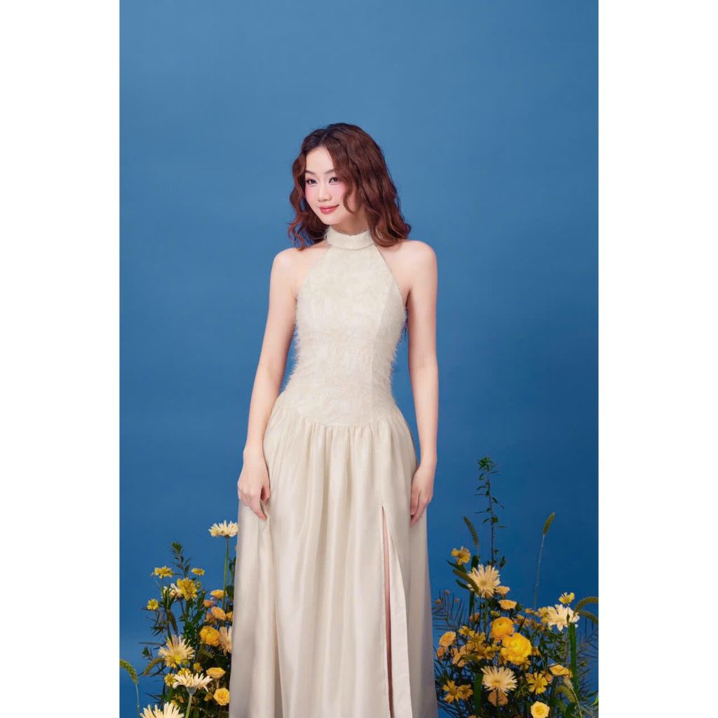 Đầm Nữ Đi Tiệc Cổ Yếm Hở Lưng Cổ Điển Dáng Xòe Xẻ Tà - DARWIN DRESS - GOÛT DE JUN