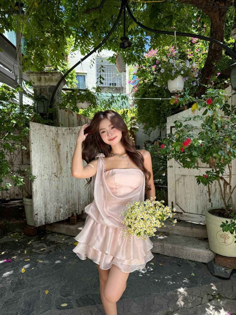 Đầm Nữ Beltin Cúp Ngực Lệch Vai Hai Tâng Dáng Ngắn Nữ Tính GOÛT DE JUN
