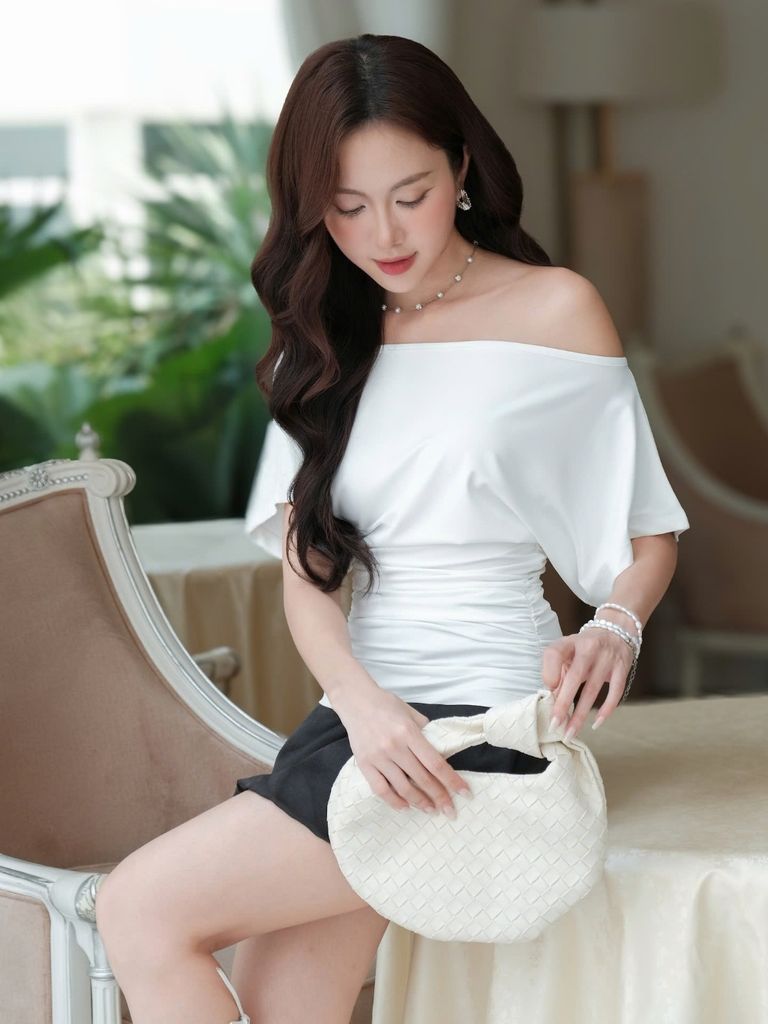 Áo Nữ SHUFFI TOP Lệch Vai Tay Lửng Thanh Lịch GOUT DE JUN