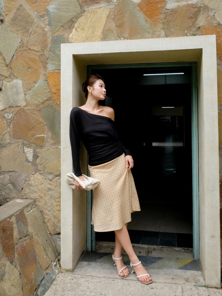 Áo Nữ CIASYN Lệch Vai Tay Dài Nữ Tính  GOÛT DE JUN