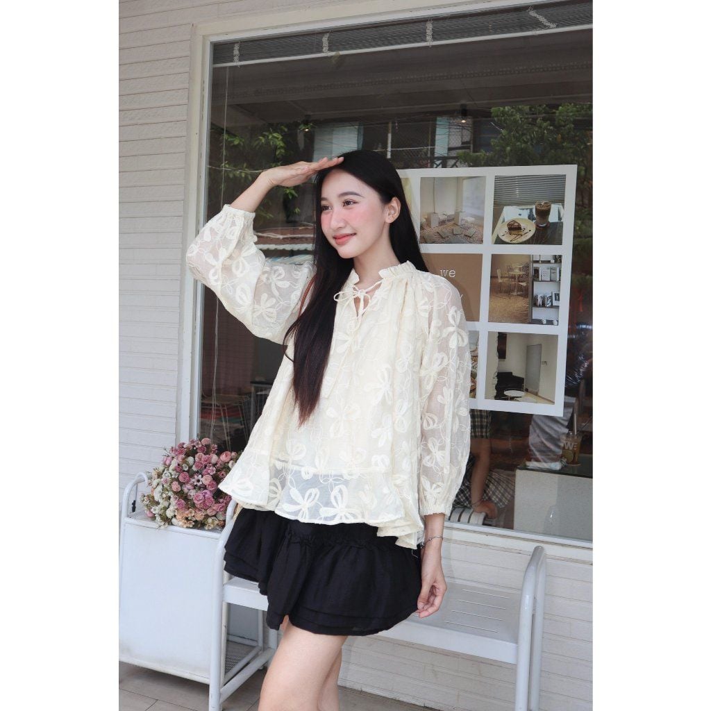 Áo Ren Hoa Nữ Freesize Tay Phồng Nữ Tính - LIZ TOP -  GOÛT DE JUN
