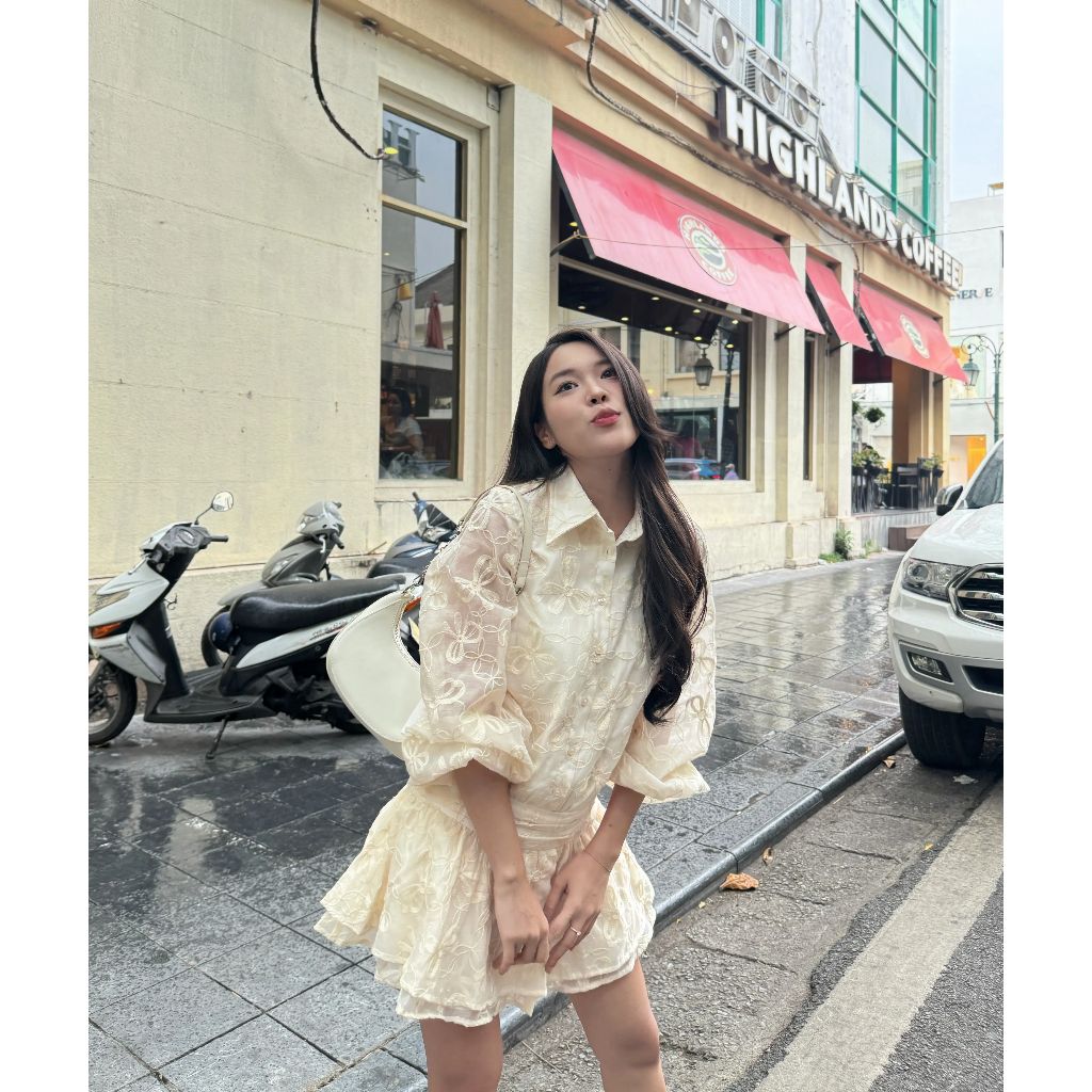Đầm Nữ Sơ Mi Ren Hoa Thiết Kế Dáng Xòe Hot Trend (kèm Quần)- RAINEY DRESS - GOÛT DE JUN