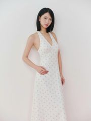 Đầm Nữ ELSPETH Hoa Nhí Cổ Yếm Dáng Dài Nữ Tính  GOÛT DE JUN
