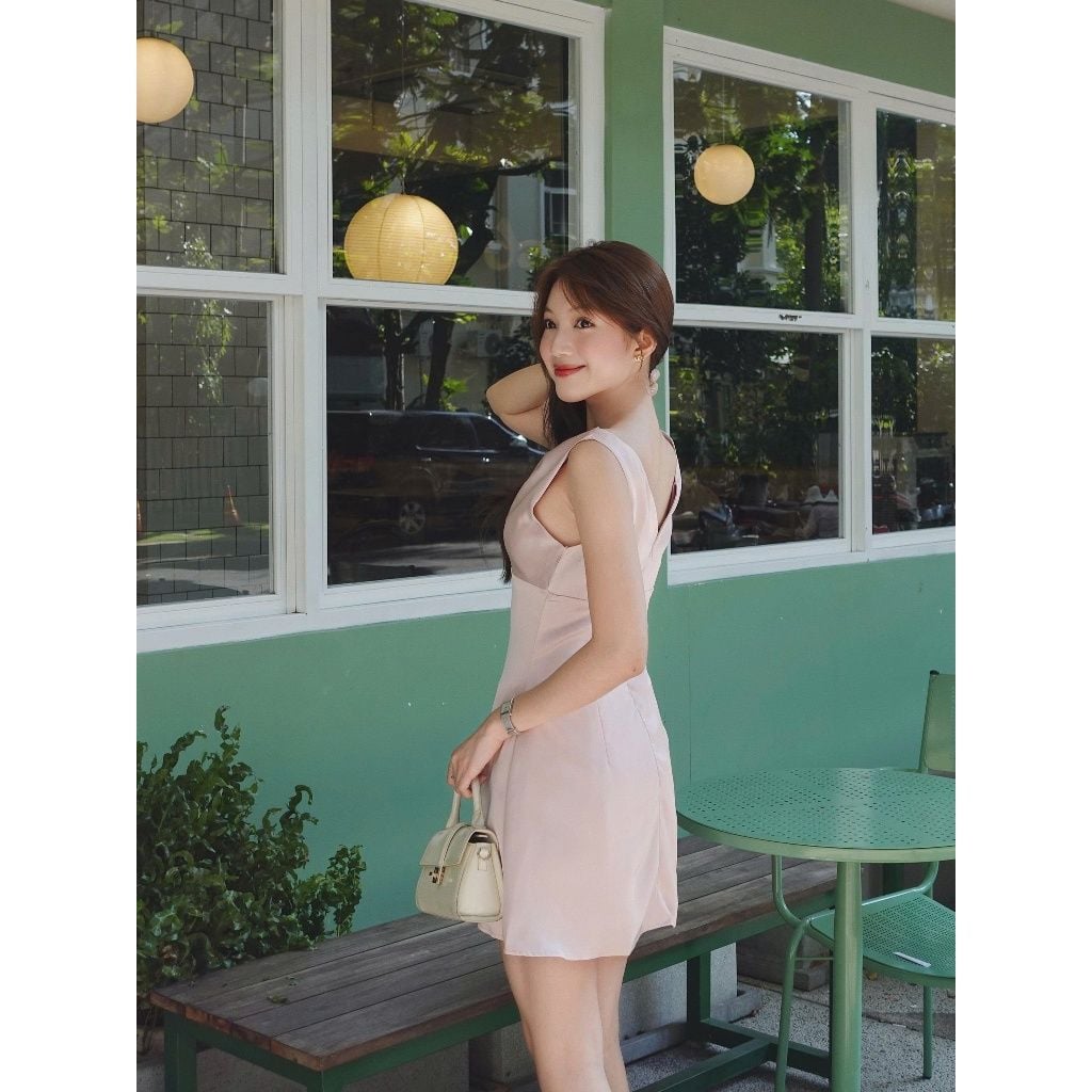 GOUT DE JUN Đầm Cổ Đổ Sát Nách Chất Lụa Cao Cấp TIGANK DRESS Váy Dáng Ngắn Tôn Dáng