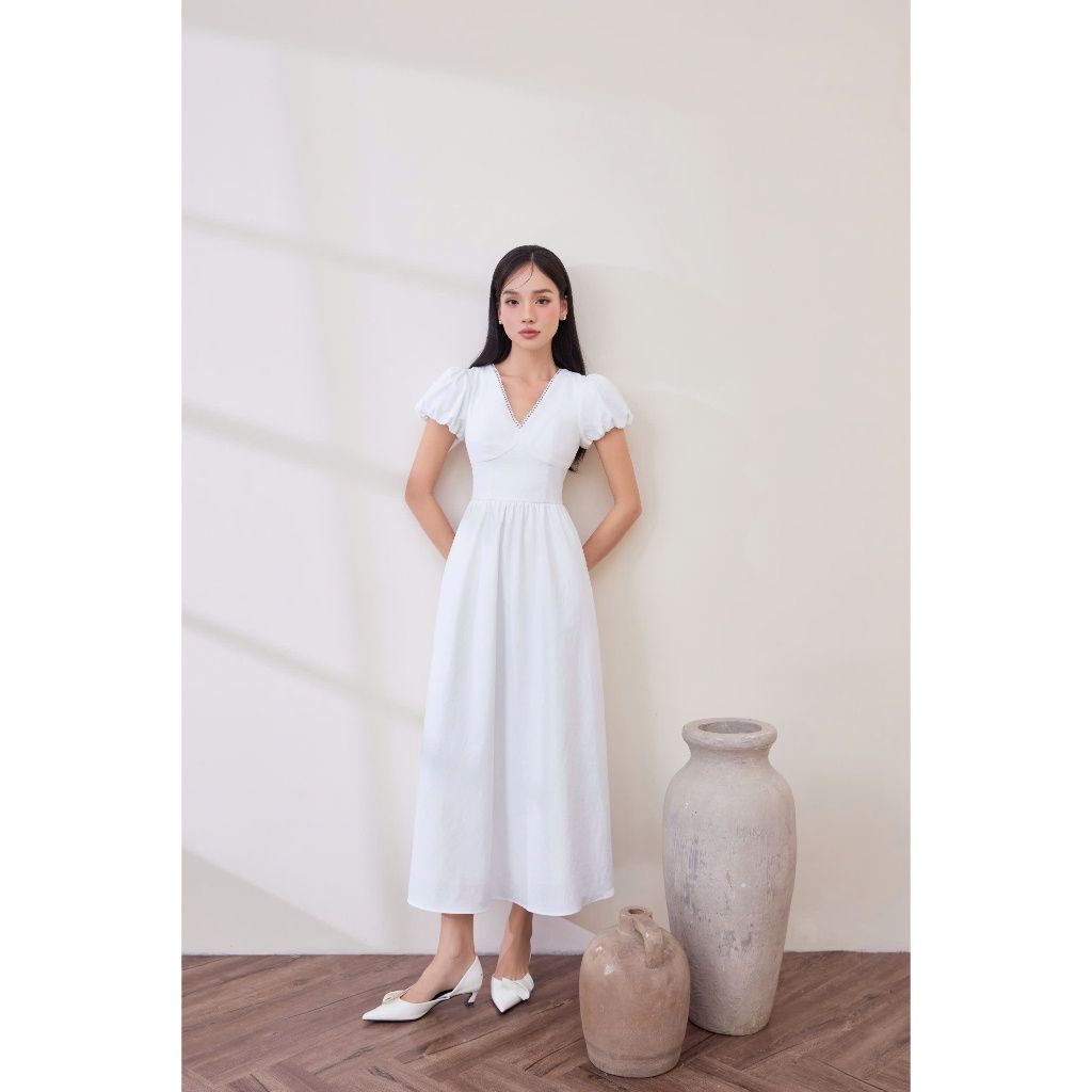 Đầm Nữ Tay Phồng Form Dài Hở Lưng Viền Ren Trẻ Trung - DOWKI DRESS - GOÛT DE JUN