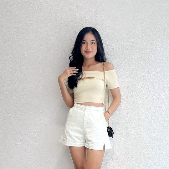 GOÛT DE JUN - Áo croptop cut out - Lyro Top