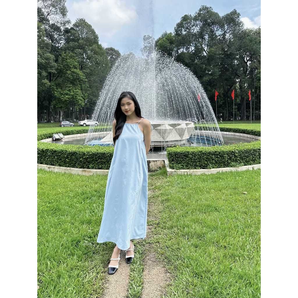 Đầm Maxi Hai Dây Thiết Kế Dáng Dài Cổ Yếm Hở Lưng Dây Rút - MADDY DRESS - GOÛT DE JUN