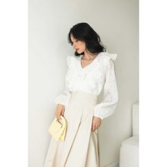 GOÛT DE JUN - Áo cổ bèo họa tiết hoa - Bito Top