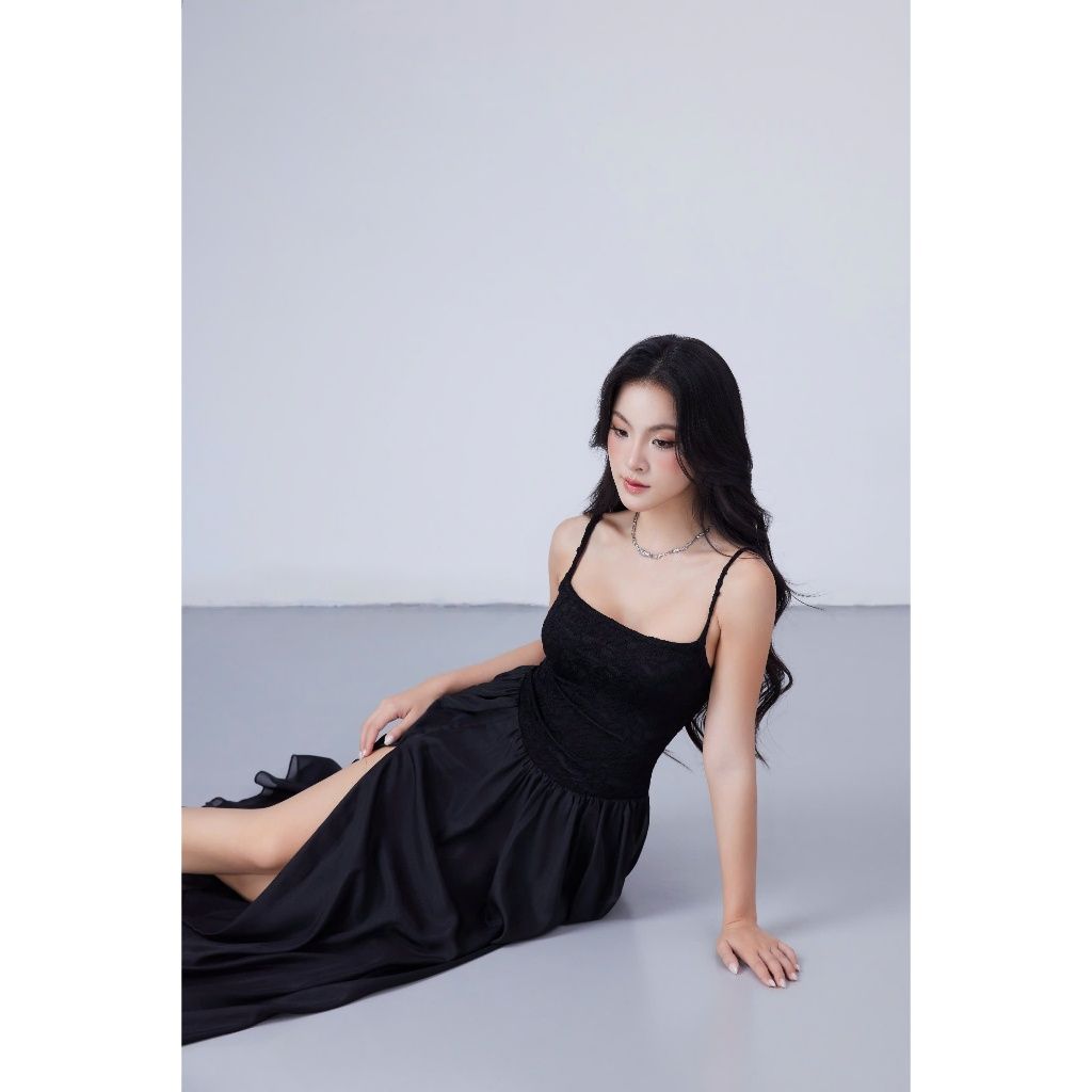Đầm Nữ Đi Tiệc Hai Dây Xẻ Tà Phối Ren Hoa Sang Trọng   - EMIL DRESS - GOÛT DE JUN