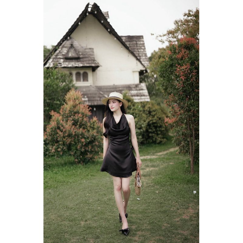 Đầm Lụa Nữ Ngắn Hai Dây Cổ Đổ Sexy - NOBLE DRESS - GOÛT DE JUN