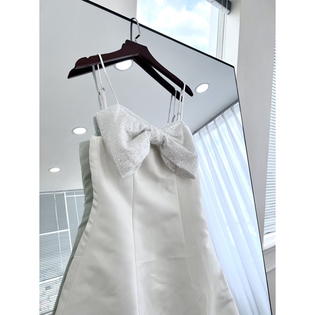 Đầm nữ tafta hai dây bản nơ to đính đá form xòe BOW DRESS - GOÛT DE JUN