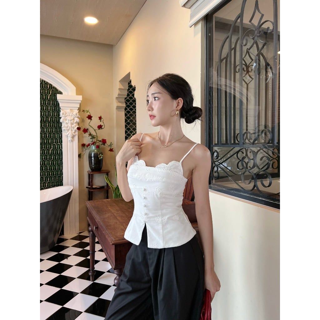 Áo Hai Dây Viền Ren Form Ôm Tôn Dáng - TRYSHI TOP - GOÛT DE JUN