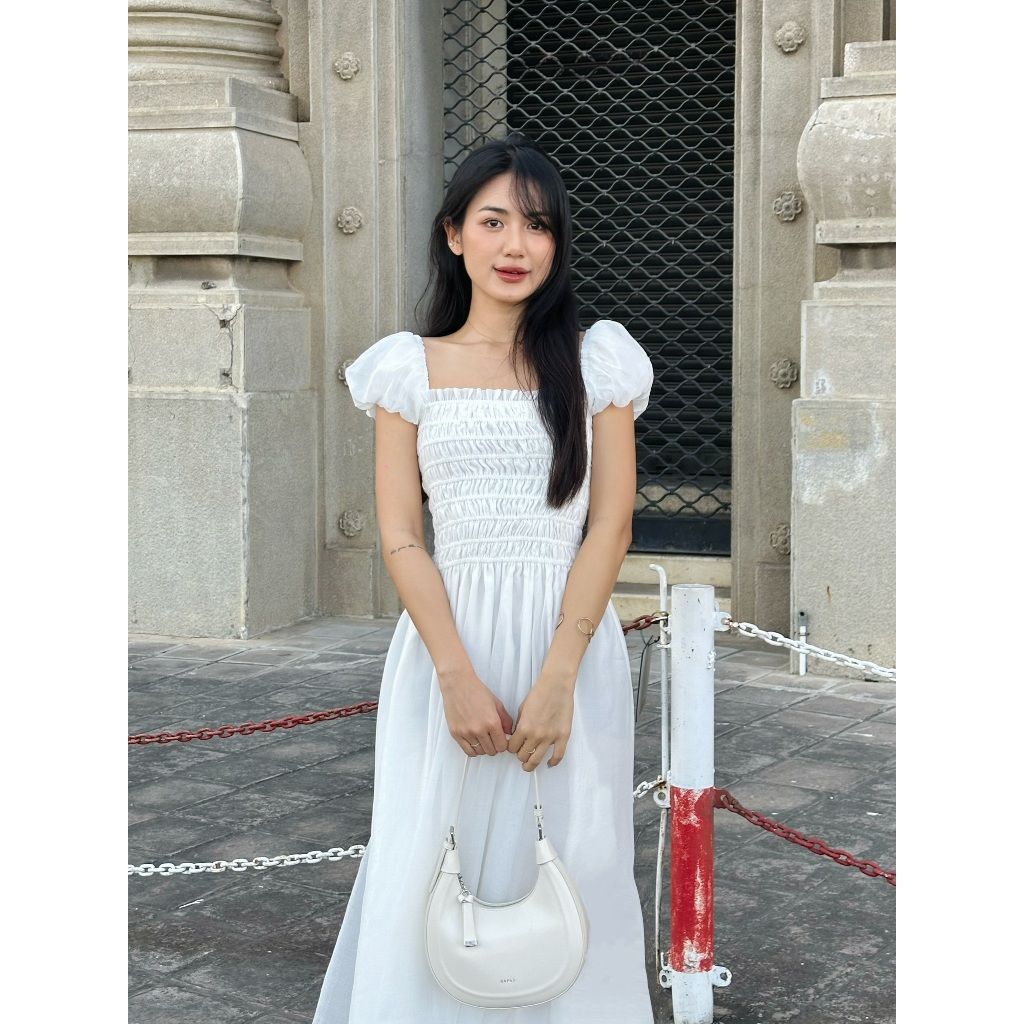 Đầm Maxi Cổ Vuông Tay Bồng Bo Chun Ôm Dáng Ngực - THERI DRESS - GOÛT DE JUN