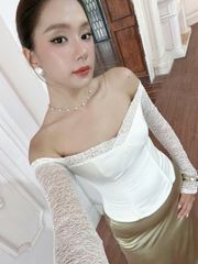 Áo Kiểu Nữ KAERIN Tay Dài Phối Ren Ôm Body Kiểu Trễ Vai Phong Cách Quyến Rũ GOÛT DE JUN